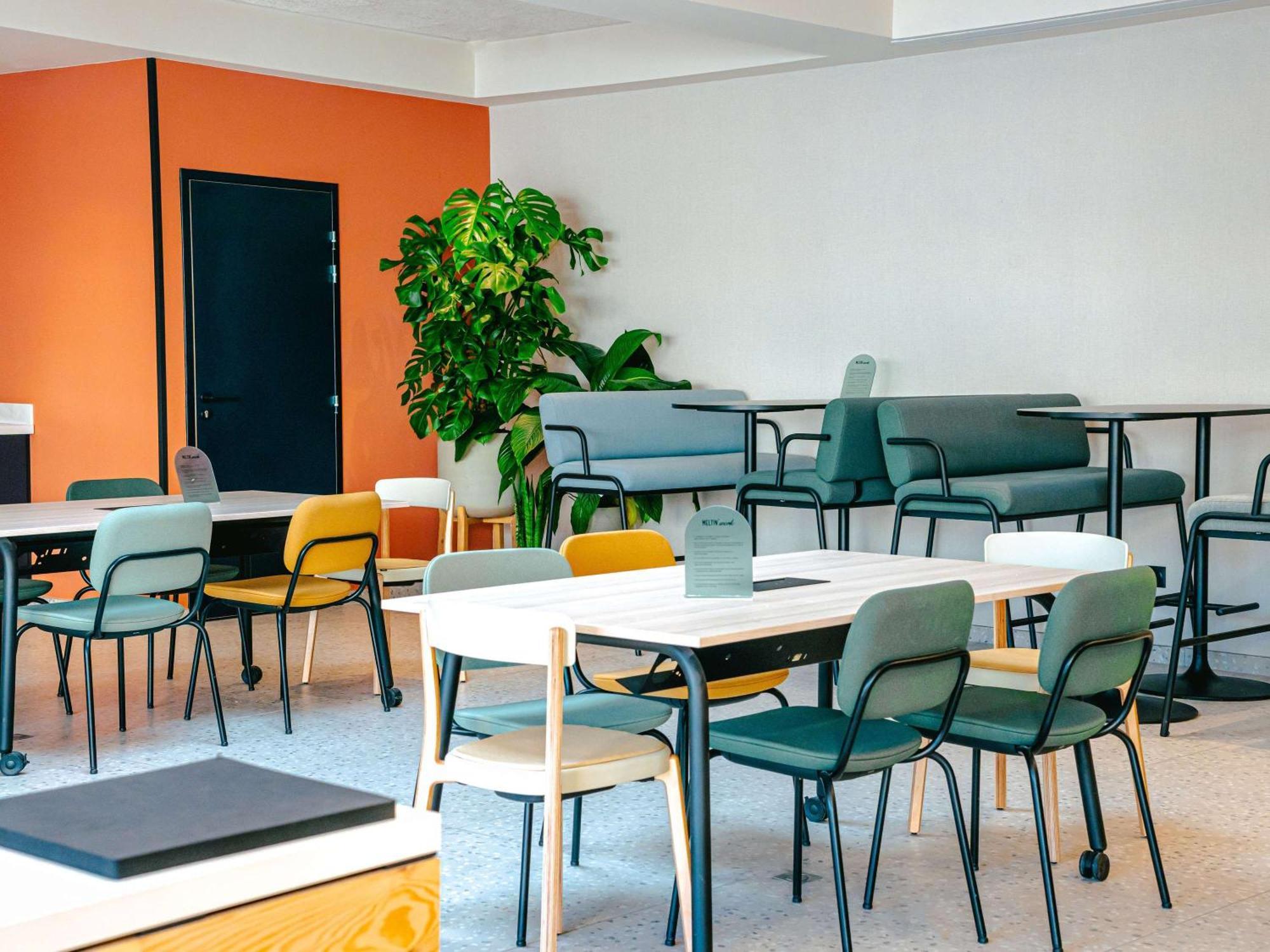 Ibis Styles Palais Des Congres Velodrome