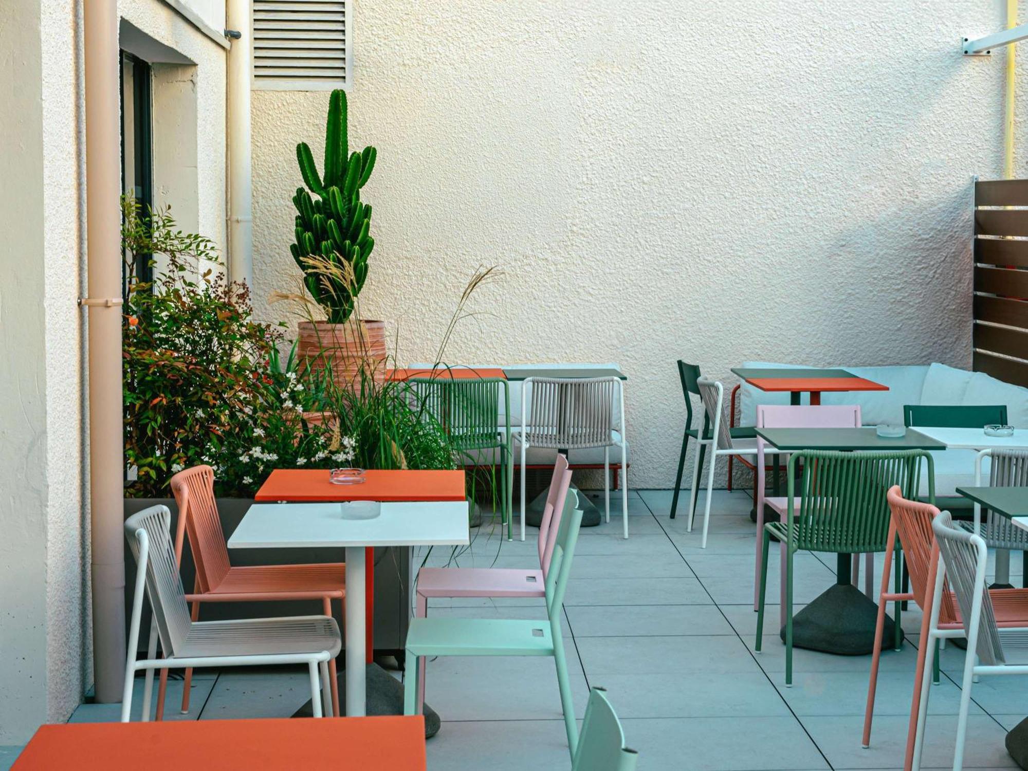 Ibis Styles Palais Des Congres Velodrome Hotel